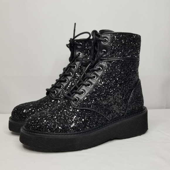 Michael Kors Women's Aniya Lug Combat Booties Chunky Glitter Size 7.5 NWB - Picture 1 of 9